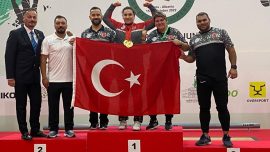 Milli halterci Sara Yenigün’den 3 altın madalya