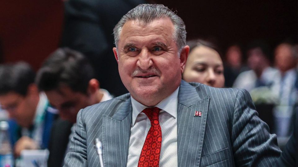 Bakan Bak Filenin Sultanları’nı kutladı